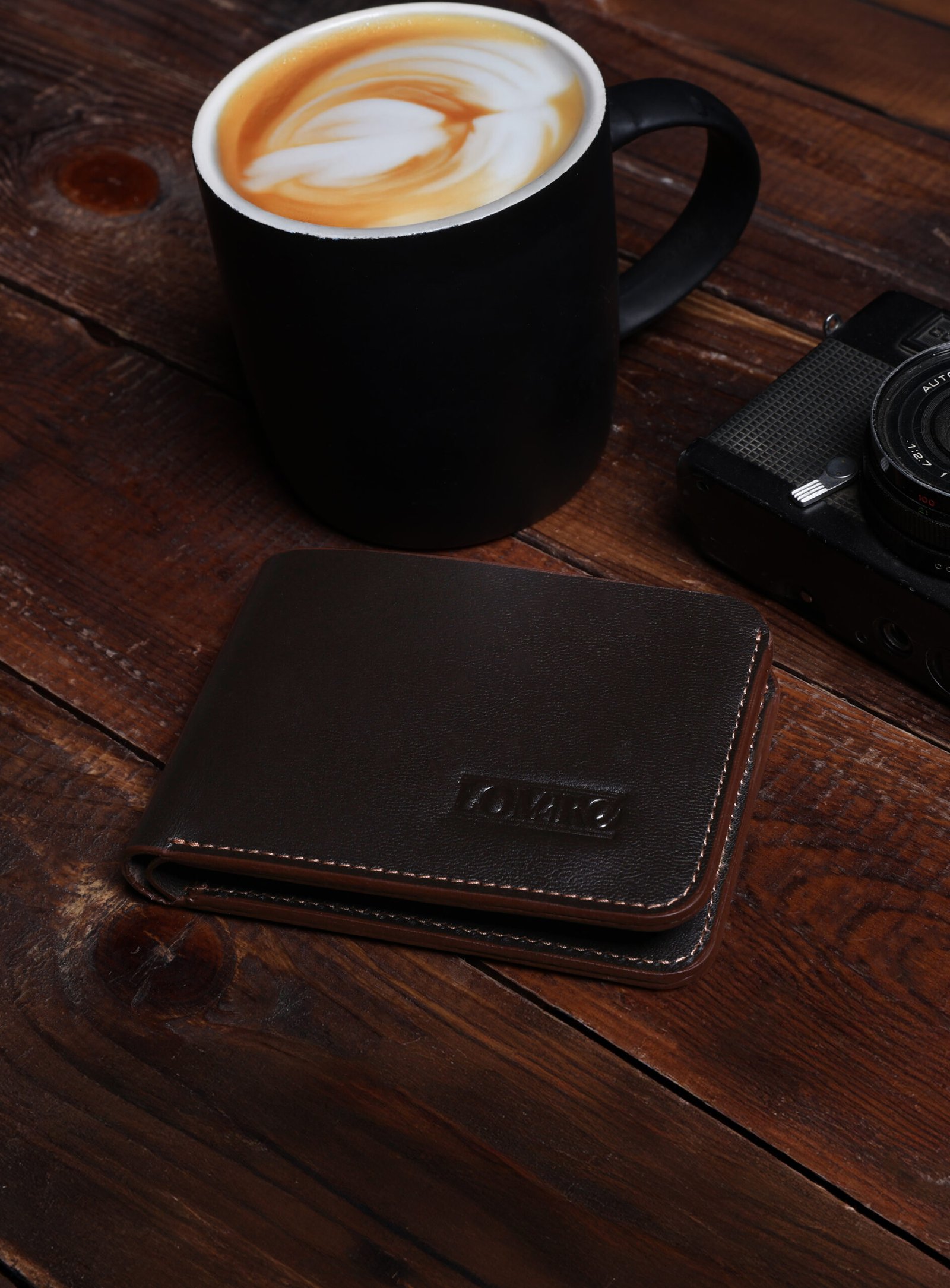 ClassicFold™ Genuine Leather RFID Wallet for Men – Slim Bifold, Secure & Durable